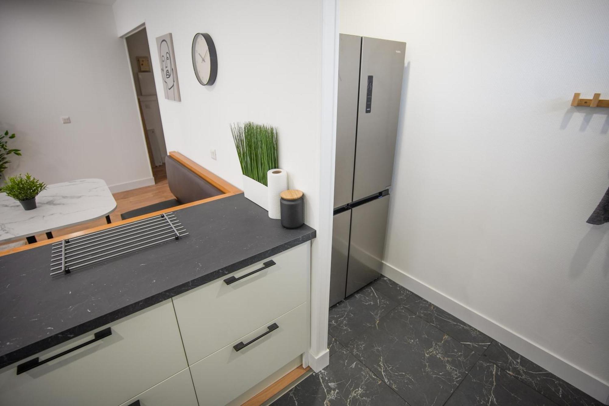 Keyless Appartement Moderne Et Spacieux 90 M2 Parking Шевили-Лару Екстериор снимка